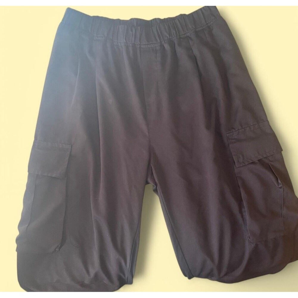 Thin Black Scrubs Pants with Elastic Waistband and Cargo Pockets